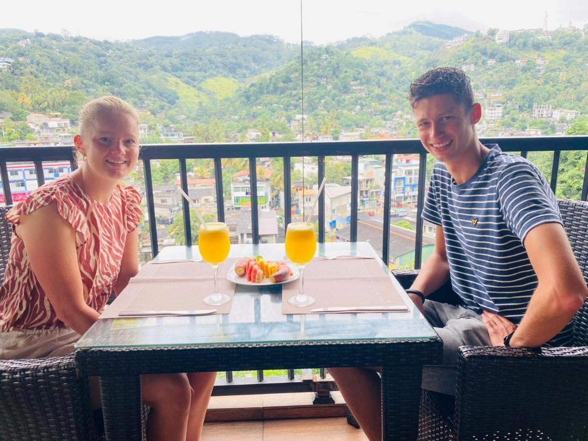 Quick Stop Inn Kandy Eksteriør billede