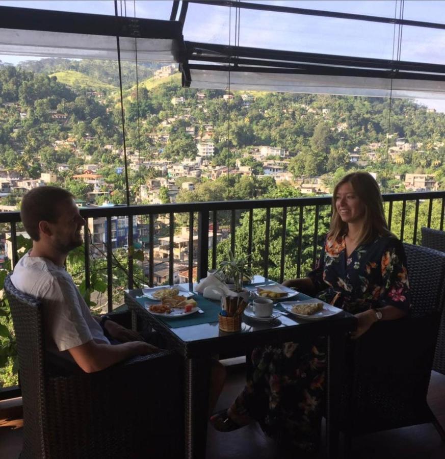 Quick Stop Inn Kandy Eksteriør billede